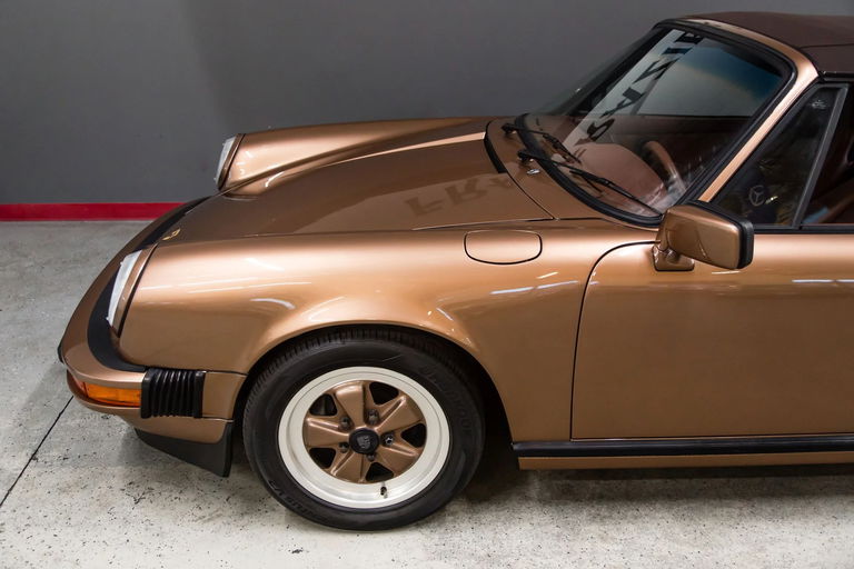 Porsche 911 Carrera 3.2 (US)