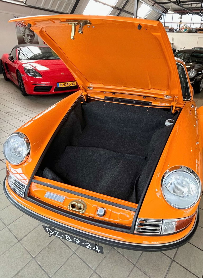 Porsche 911 T