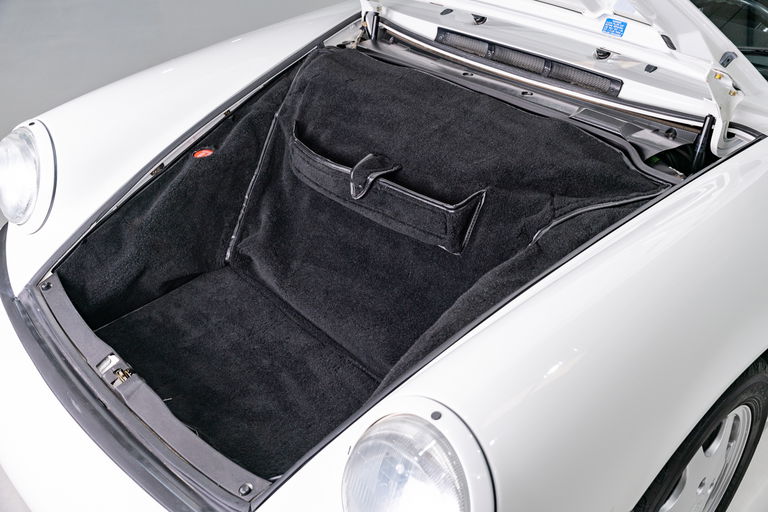 Porsche 964 Carrera 4