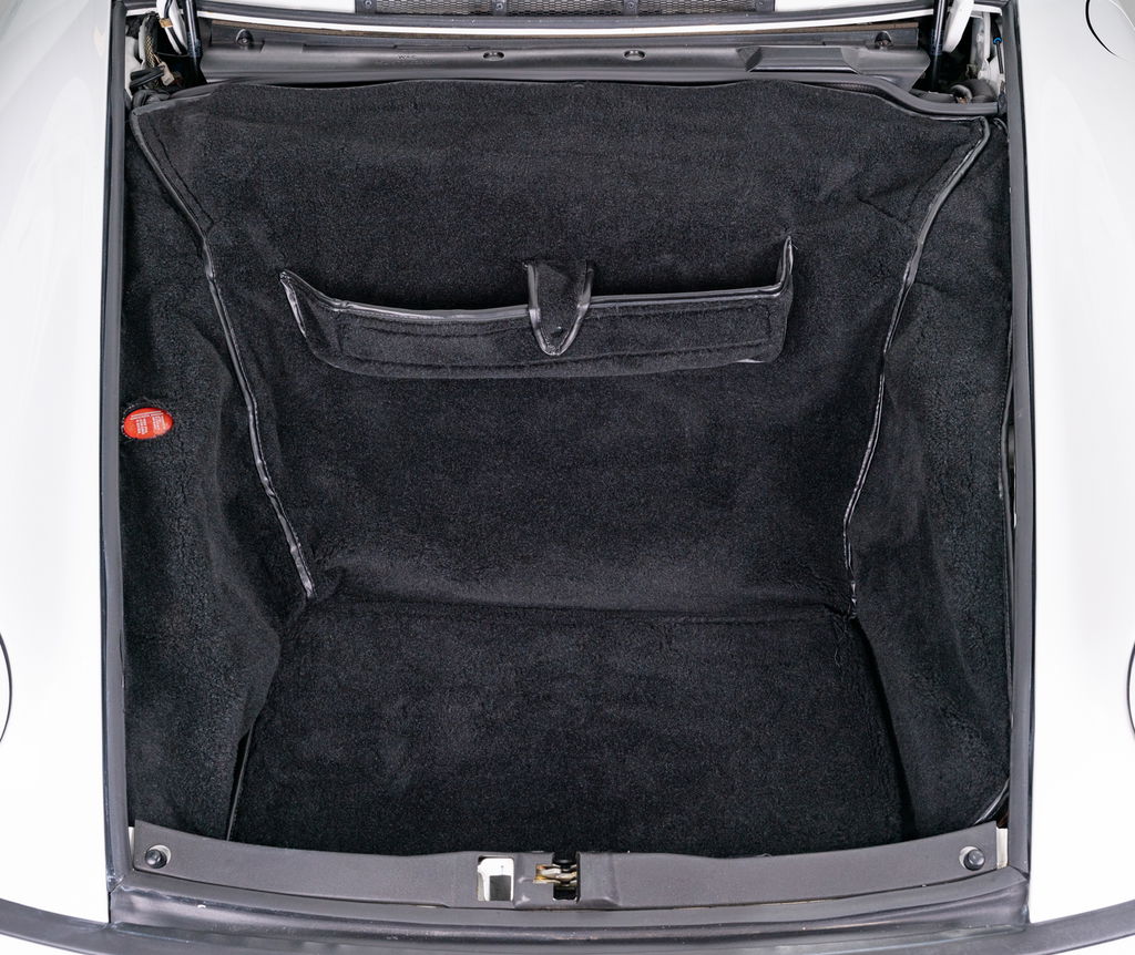 Porsche 964 Carrera 4