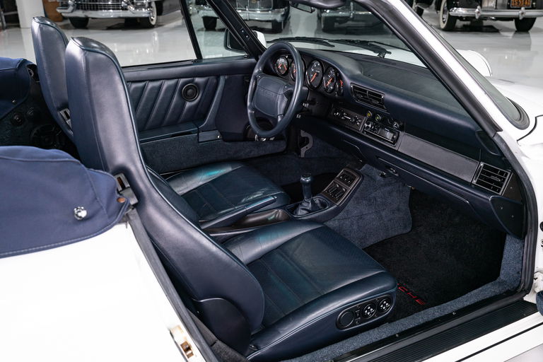 Porsche 964 Carrera 4