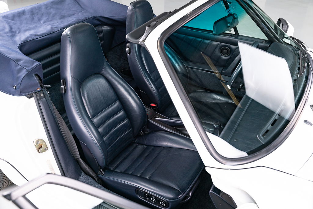 Porsche 964 Carrera 4