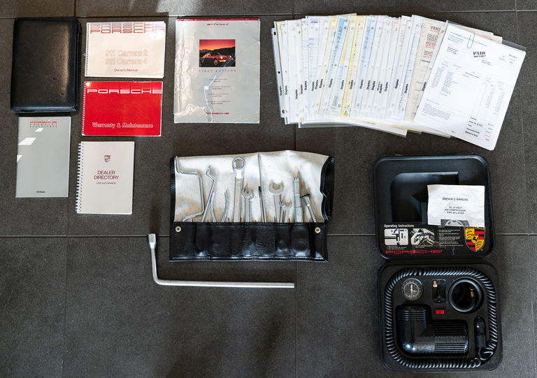 Porsche 964 Carrera 4