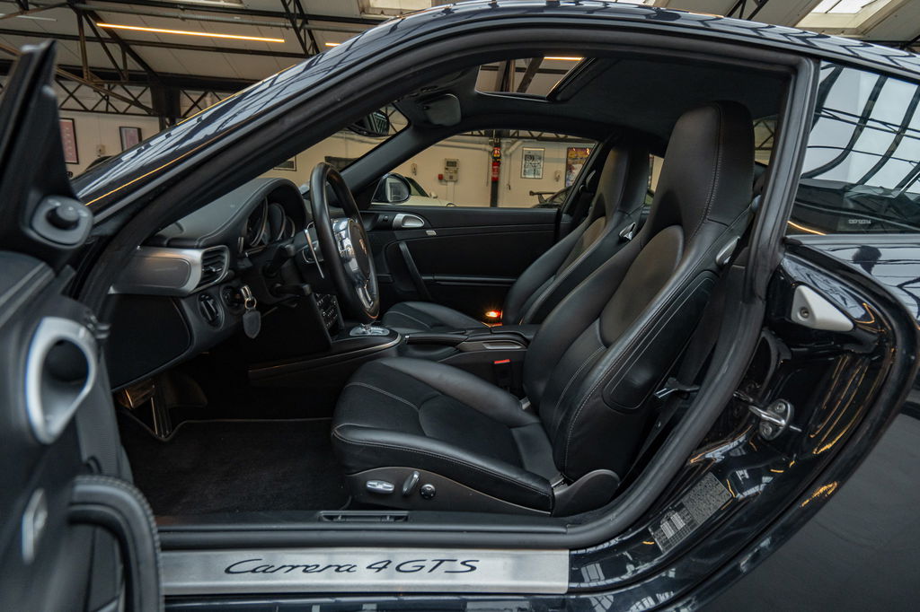 Porsche 997.2 Carrera 4 GTS