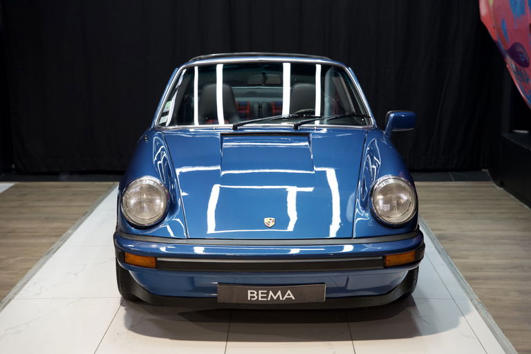 Porsche 911 Carrera 2.7