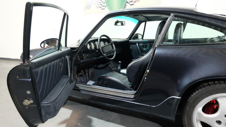 Porsche 964 Carrera 4