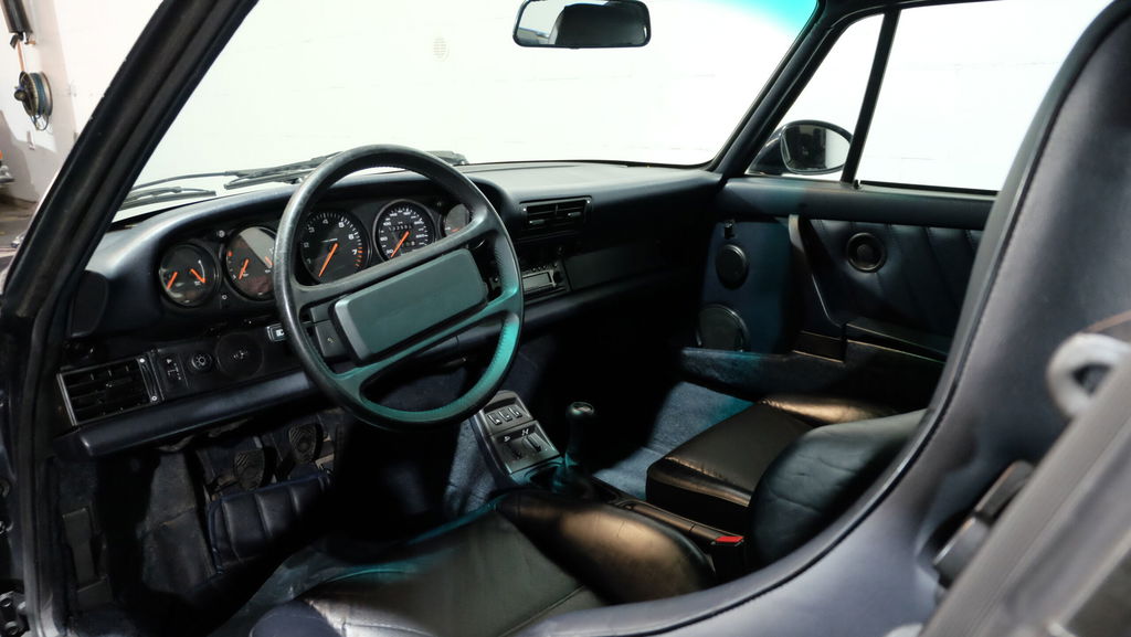 Porsche 964 Carrera 4