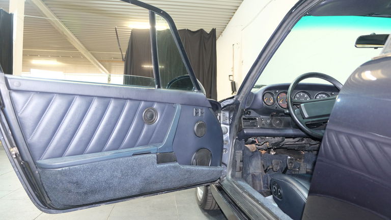 Porsche 964 Carrera 4