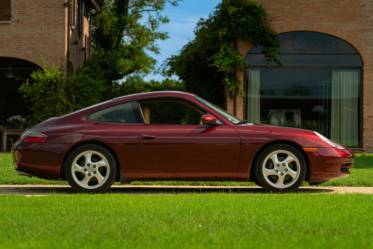 Porsche 996 Carrera