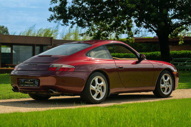 Porsche 996 Carrera
