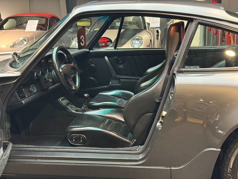 Porsche 964 Carrera 4
