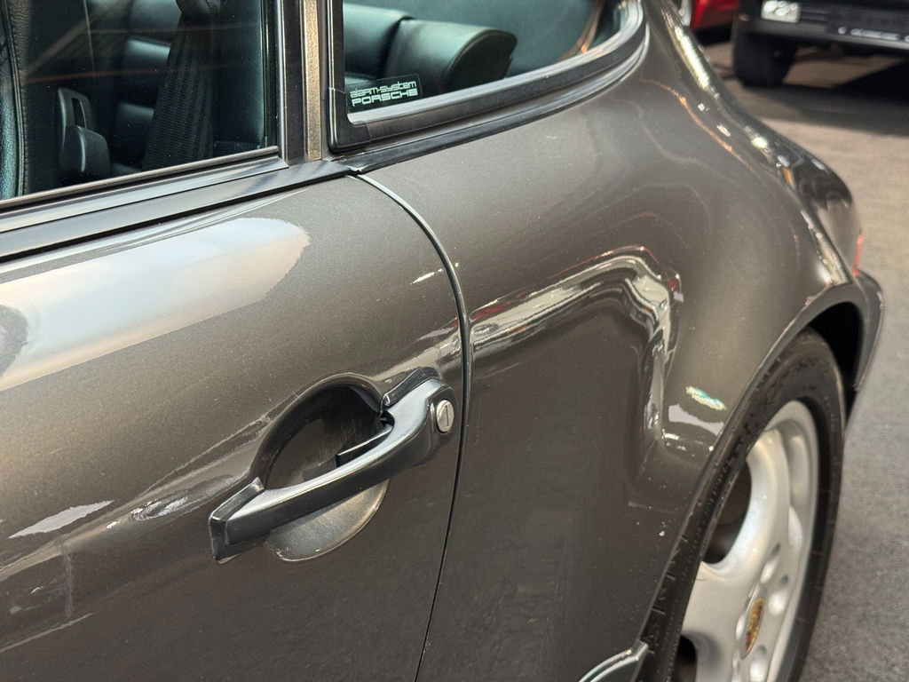 Porsche 964 Carrera 4