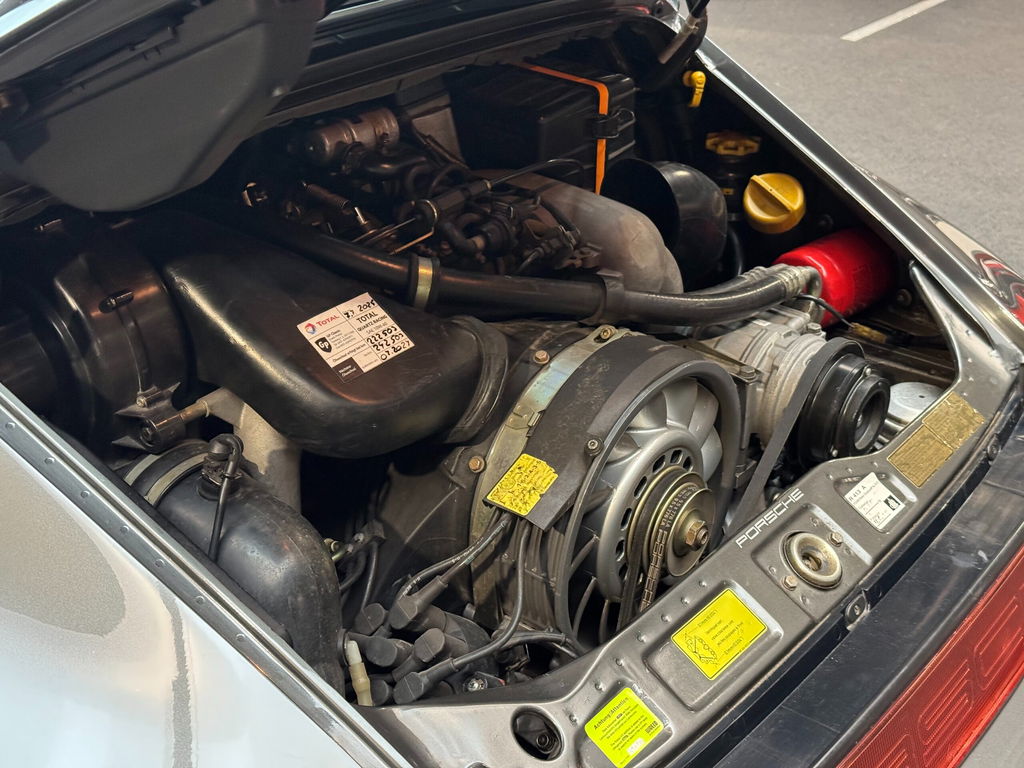 Porsche 964 Carrera 4
