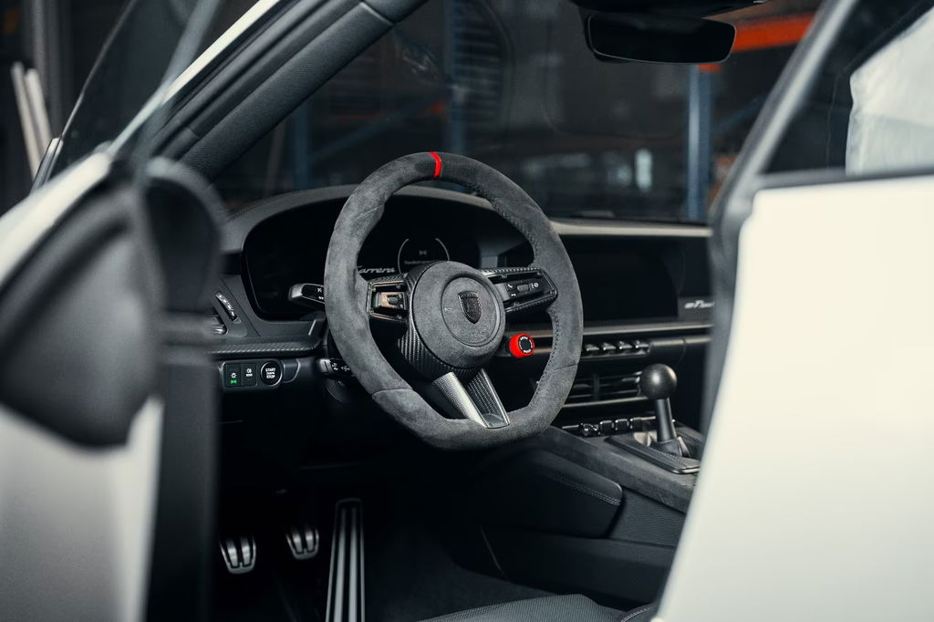 Porsche 992 Carrera T