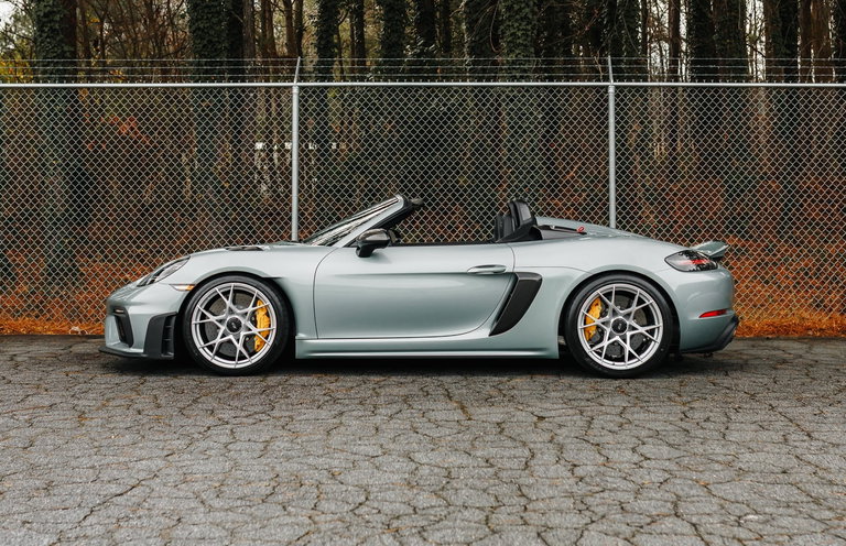 Porsche 718 Spyder RS