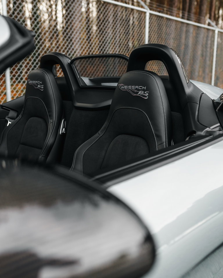 Porsche 718 Spyder RS