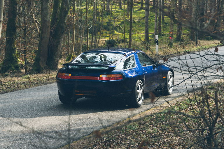 Porsche 981 Cayman GT4