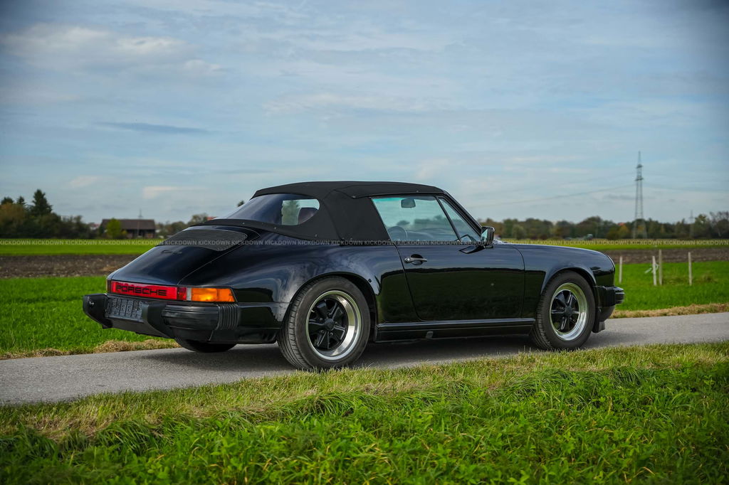 Porsche 911 Carrera 3.2