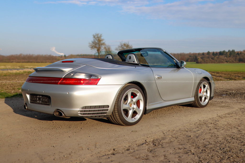 Porsche 996 Carrera 4S