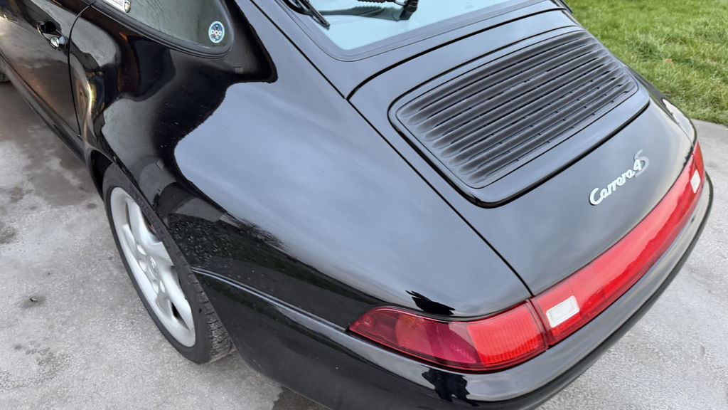 Porsche 993 Carrera 4S