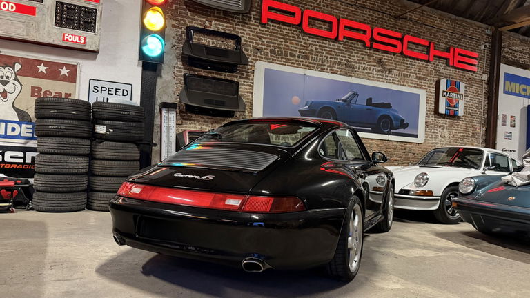 Porsche 993 Carrera 4S