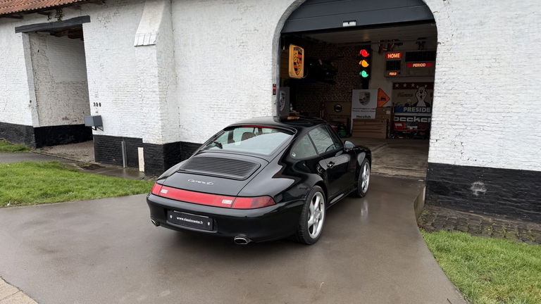 Porsche 993 Carrera 4S
