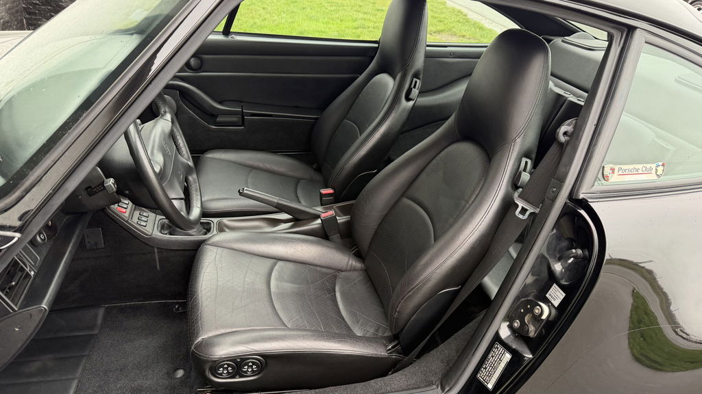 Porsche 993 Carrera 4S