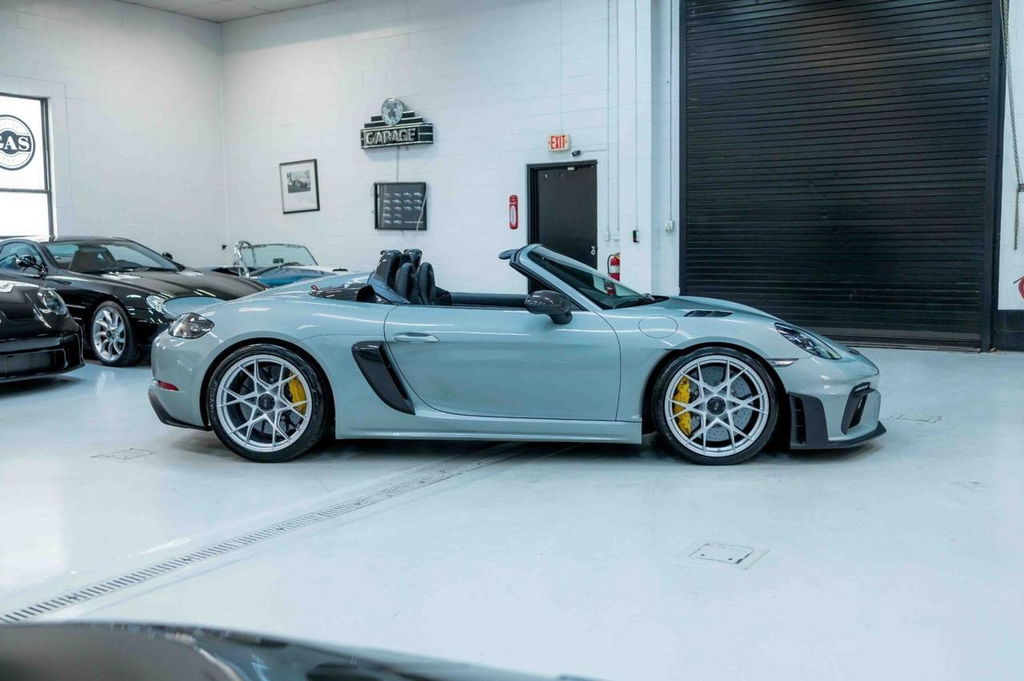 Porsche 718 Spyder RS