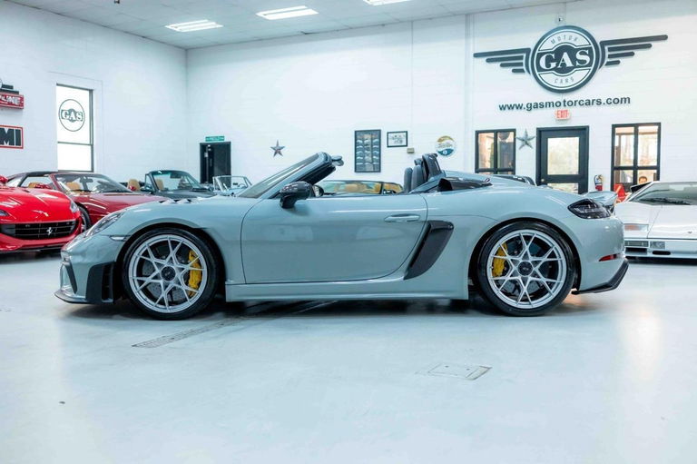 Porsche 718 Spyder RS