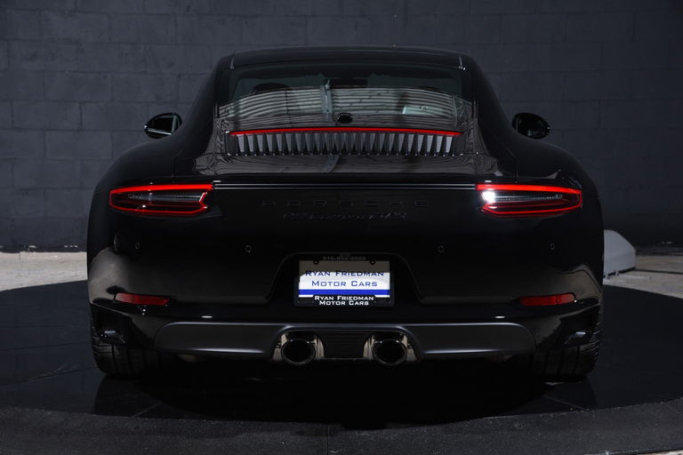 Porsche 991.2 Carrera GTS