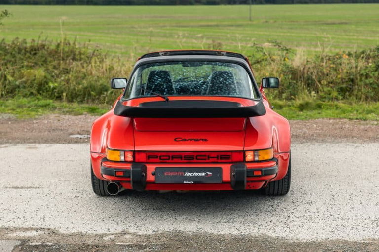 Porsche 911 Carrera 3.2 Supersport