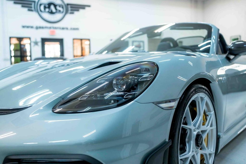 Porsche 718 Spyder RS