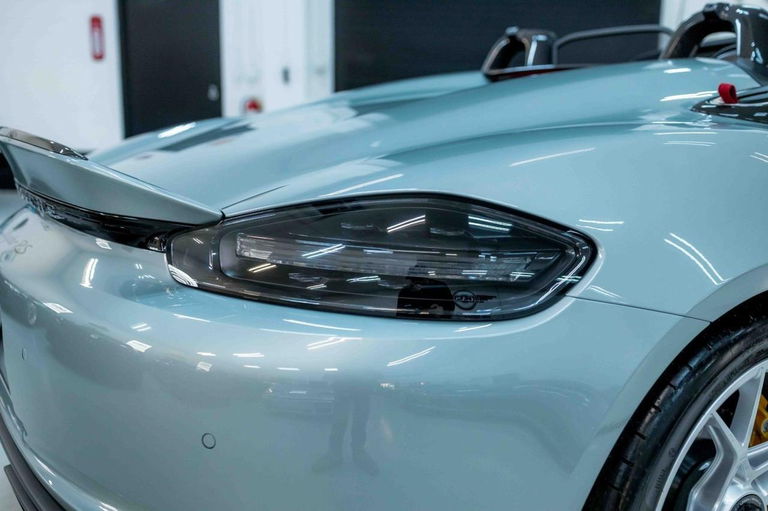 Porsche 718 Spyder RS