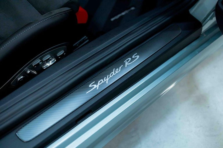 Porsche 718 Spyder RS