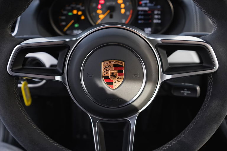 Porsche 981 Cayman GT4