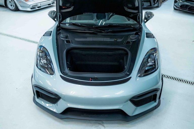 Porsche 718 Spyder RS