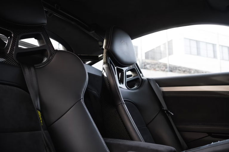 Porsche 981 Cayman GT4