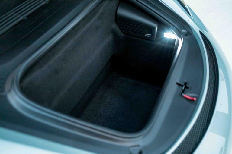 Porsche 718 Spyder RS