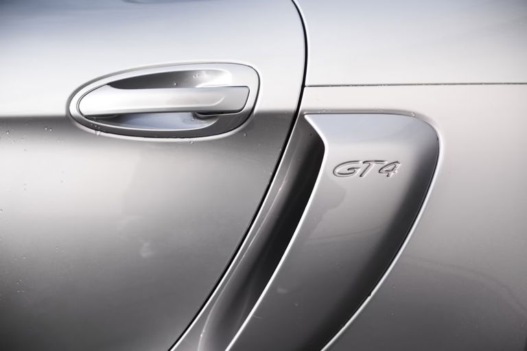 Porsche 981 Cayman GT4