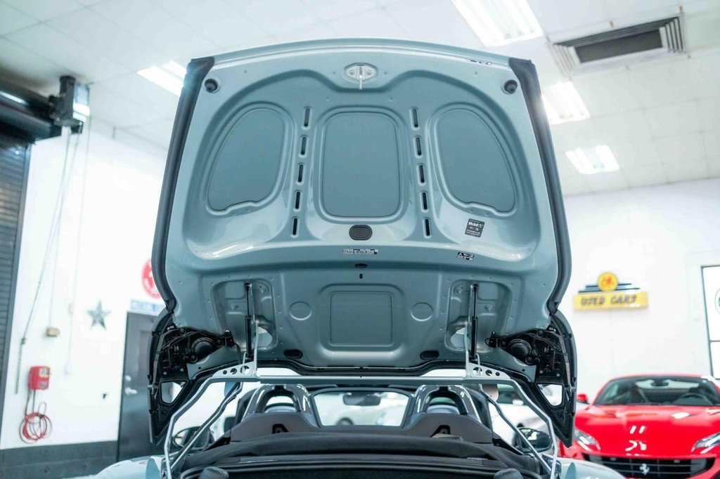 Porsche 718 Spyder RS