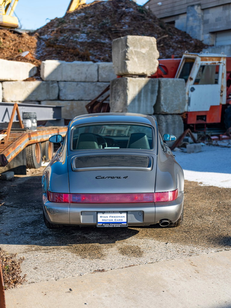 Porsche 964 Carrera 4