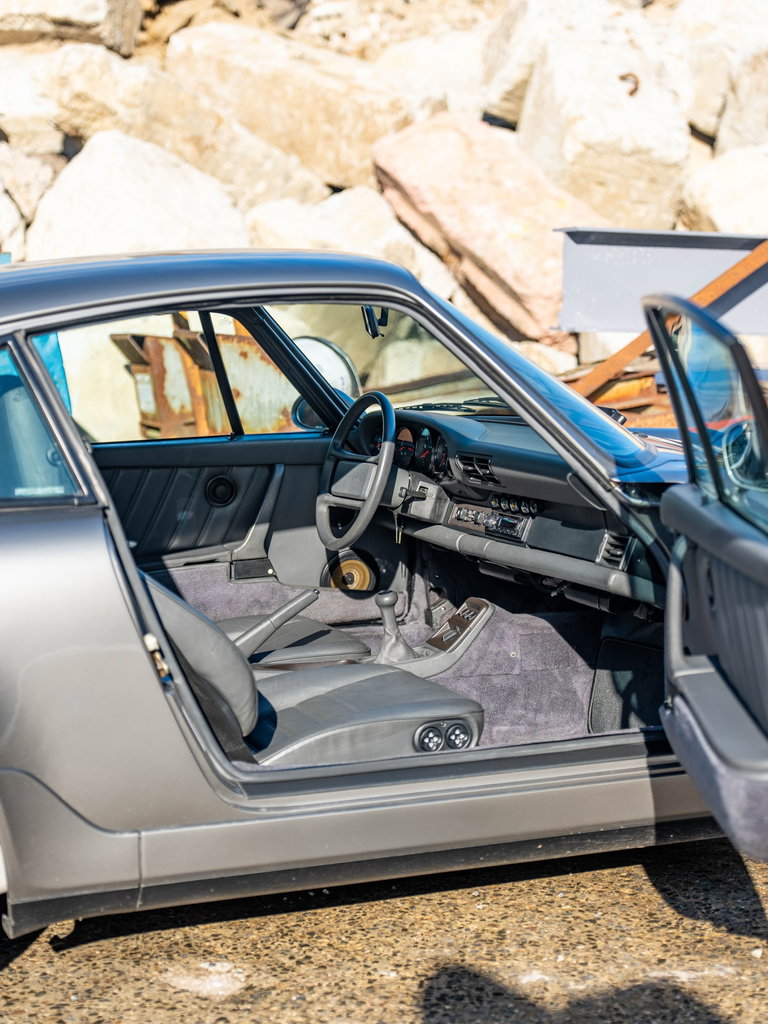 Porsche 964 Carrera 4