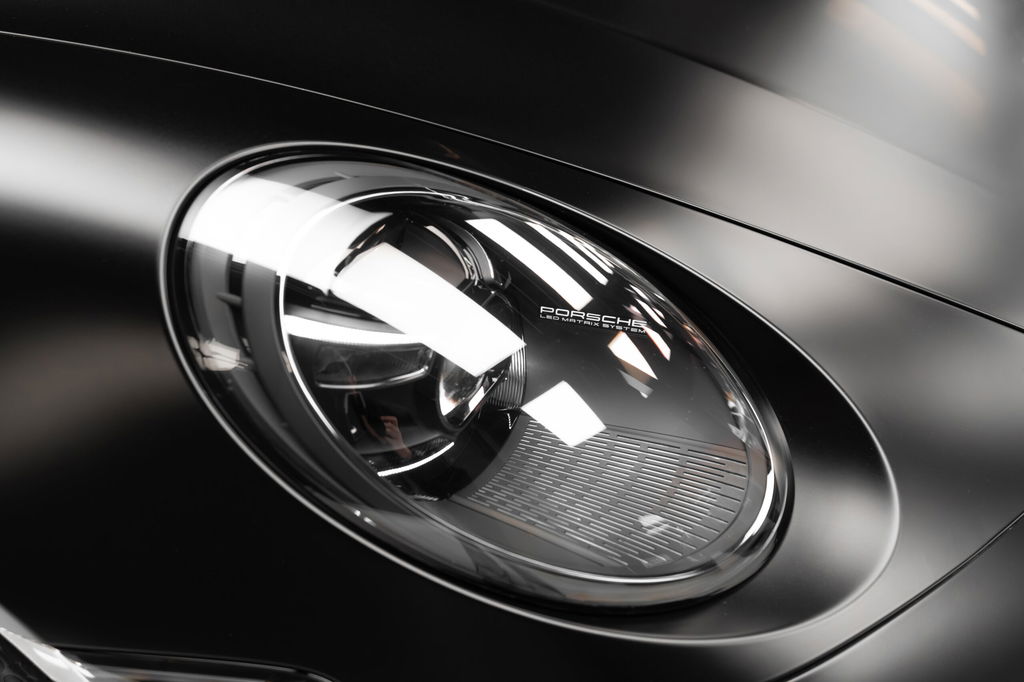 Porsche 992 Carrera 4 GTS