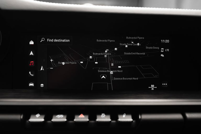 Porsche 992 Carrera 4 GTS