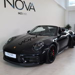 Porsche 992 Carrera 4 GTS