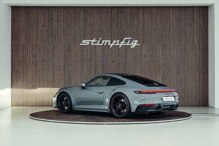 Porsche 992 Carrera GTS