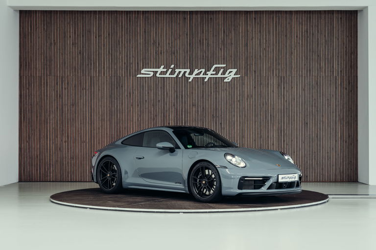 Porsche 992 Carrera GTS