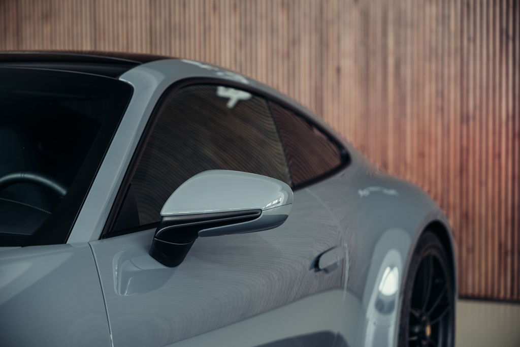 Porsche 992 Carrera GTS