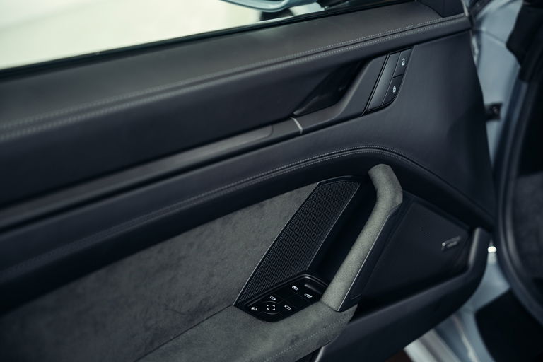 Porsche 992 Carrera GTS