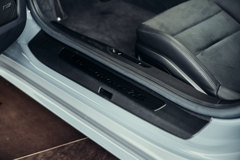 Porsche 992 Carrera GTS